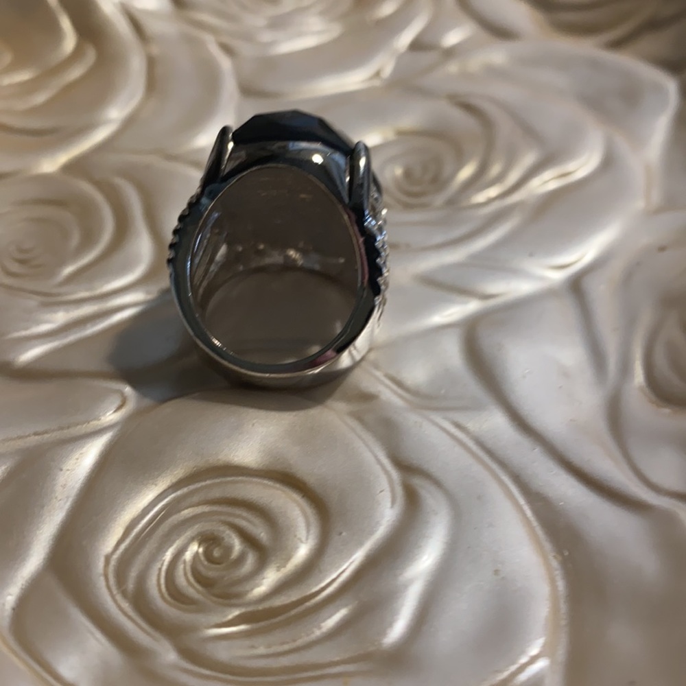 🌸 4/$20 🌸Black Stone Dinner Ring - Picture 4 of 5